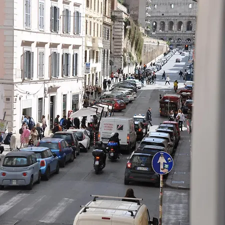 بيت ضيافة Colosseo