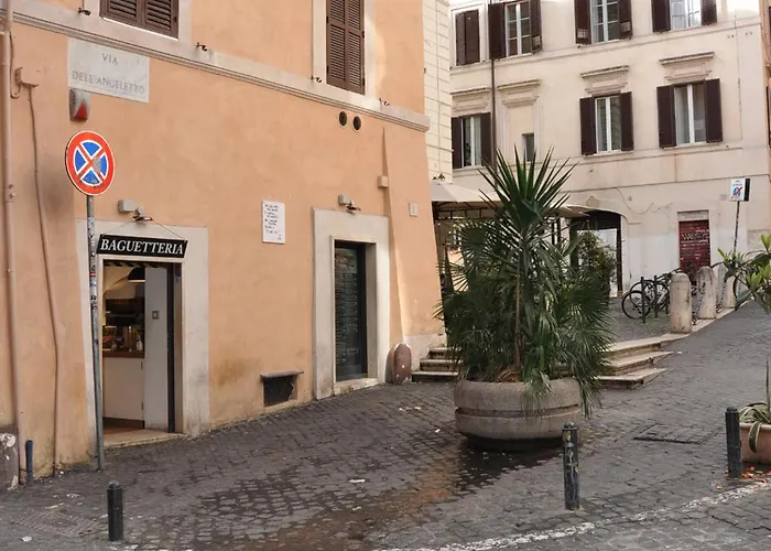 Πανσιόν Colosseo 4*